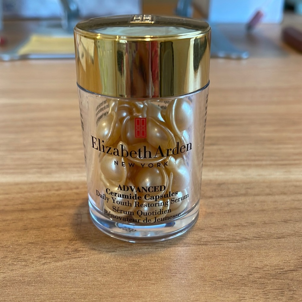 Elizabeth Arden advanced ceramide capsules